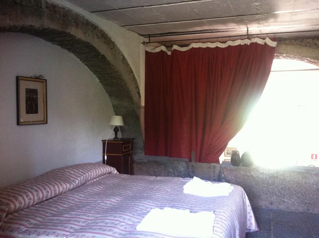 Villa La Rocca Della Rosa à Zafferana Etnea Chambre photo